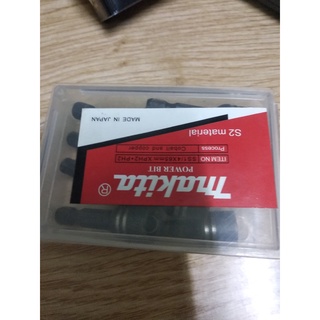 đầu vít bắn tôn Makita 8x42mm ( hôp 10 cai)