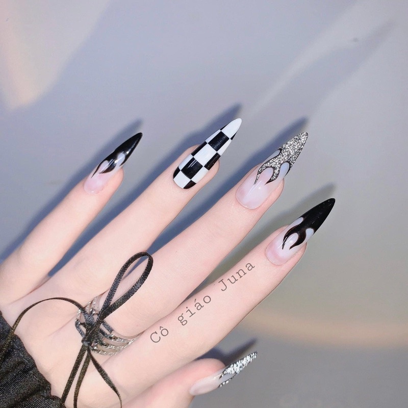 Mẫu nail giá tốt 2024: Với nhu cầu của các bạn trẻ ngày càng tăng cao, chúng tôi đã cập nhật bộ sưu tập Mẫu nail giá tốt 2024 mới nhất với nhiều ưu đãi hấp dẫn. Bạn sẽ tìm thấy những mẫu móng xinh giá rẻ với chất lượng và mẫu mã đa dạng. Hãy nhanh tay đặt lịch để tận hưởng sự hài lòng từ chúng tôi.