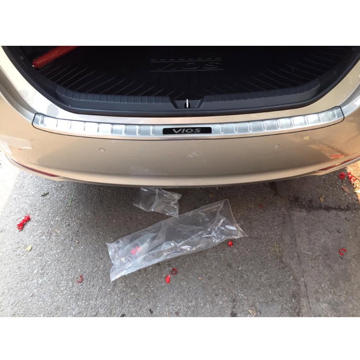Bộ ốp chống trầy cốp trong, ngoài xe Toyota Vios 2019 - 2022, 2023, 2024, 2025,2026 chất liệu INOX 304 cao cấp, sáng2026