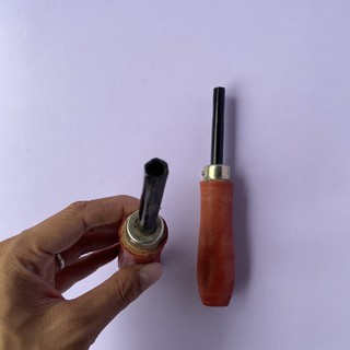 Chuôi tô vít gỗ màu nâu - Kim Khí Dung Anh