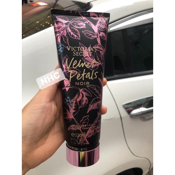 Dưỡng Thể Victoria Secret Velvet Petals Noir Sale 236ml Shopee Việt Nam