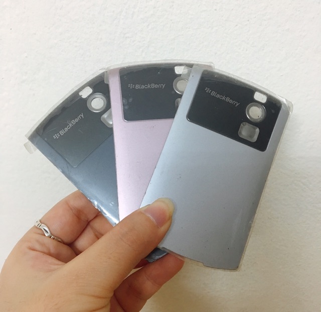 Nắp lưng điện thoại blackberry 8310 zin