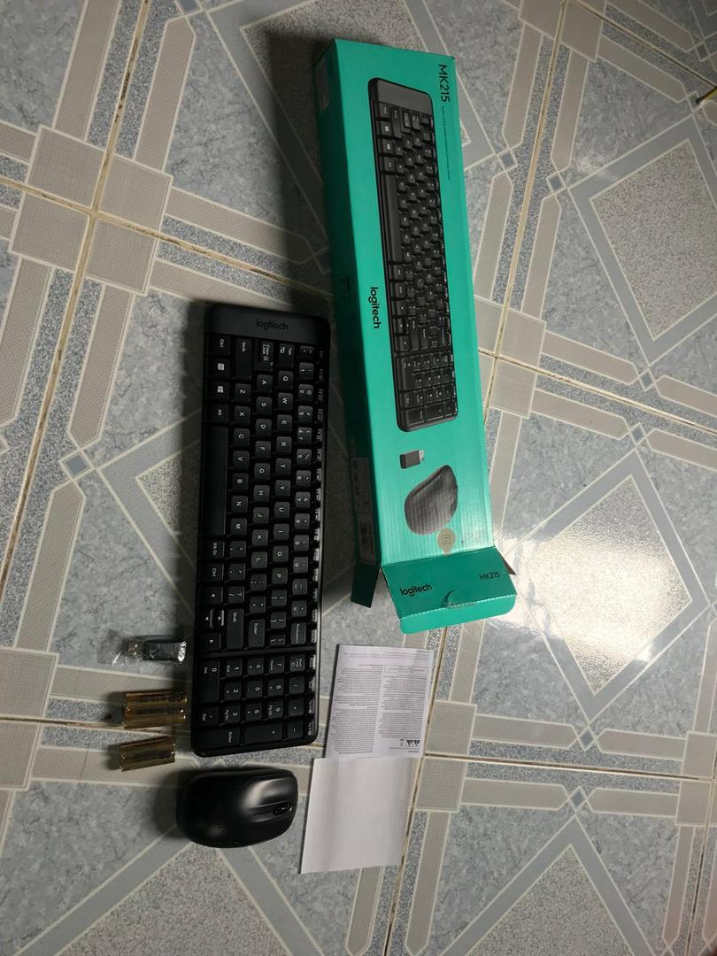 Bàn phím chuột không dây Logitech