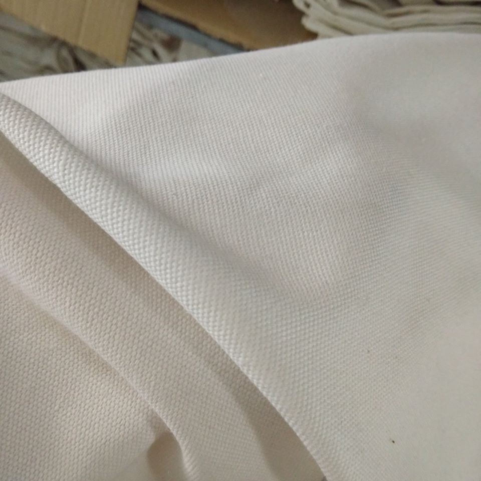 Kinh nghiệm chọn vải canvas để in tranh trang trí cho quán cà phê
