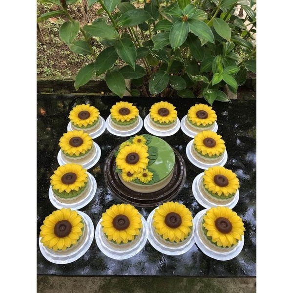 Khuôn hoa hướng dương lớn