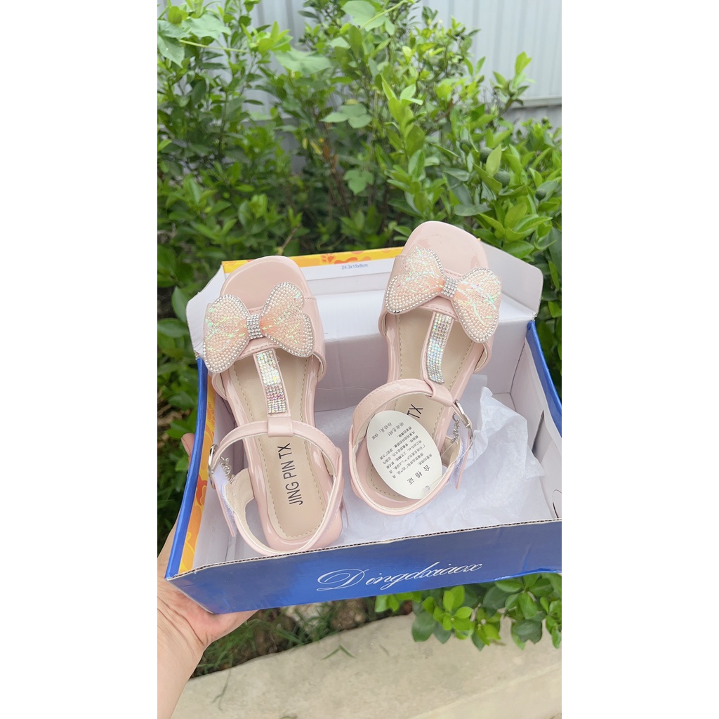 sandal cao cấp có gót cho bé gái dép quay hậu cho bé đế dẻo da bóng êm chân nơ lưới đá sng chảnh 8101