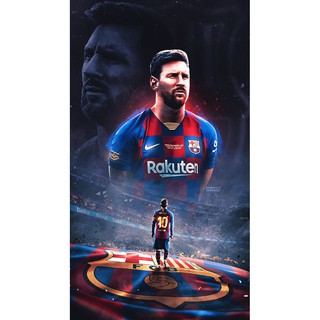 Các tấm decal trang trí có hình ảnh Lionel Messi sẽ giúp mang đến một không gian sống mới mẻ và độc đáo cho bạn. Hãy trang trí tủ lạnh, laptop, hay bất kỳ vật dụng nào mà bạn muốn để tận hưởng sự hiện diện của Messi mọi lúc mọi nơi.