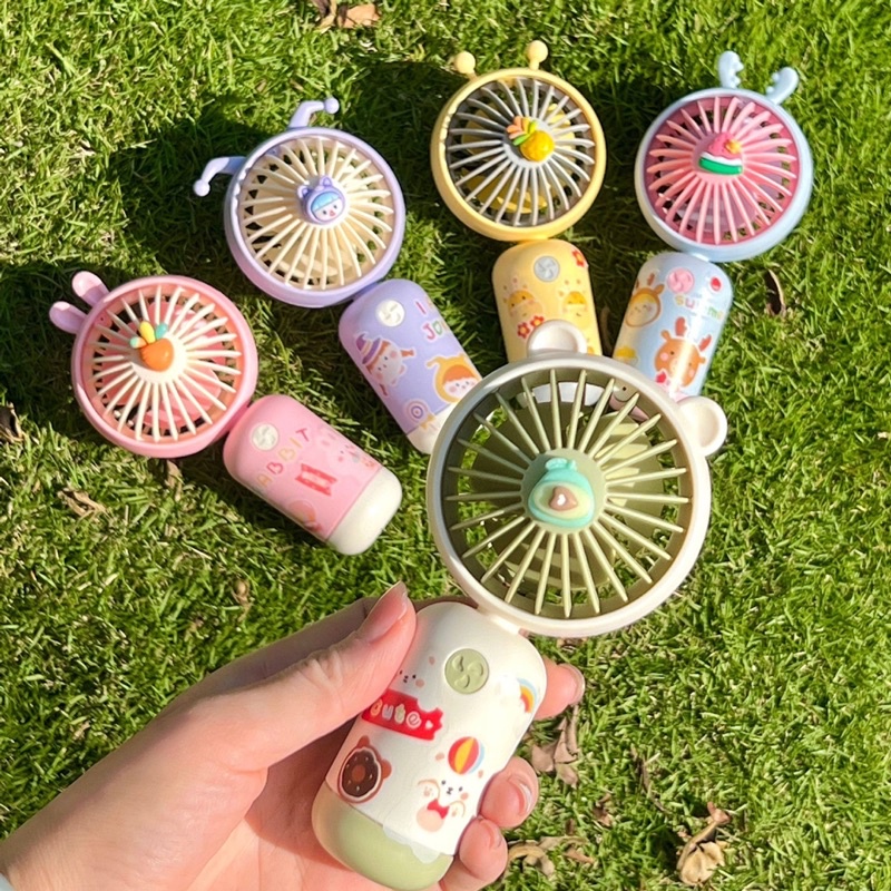 Quạt sạc mini cầm tay mẫu trái cây (tặng kèm sticker) | Shopee Việt Nam