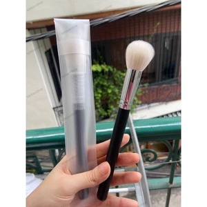 Cọ má hình cầu lông thú siêu dày chặt đánh cả má kem và má phấn cho trang điểm chuyên nghiệp