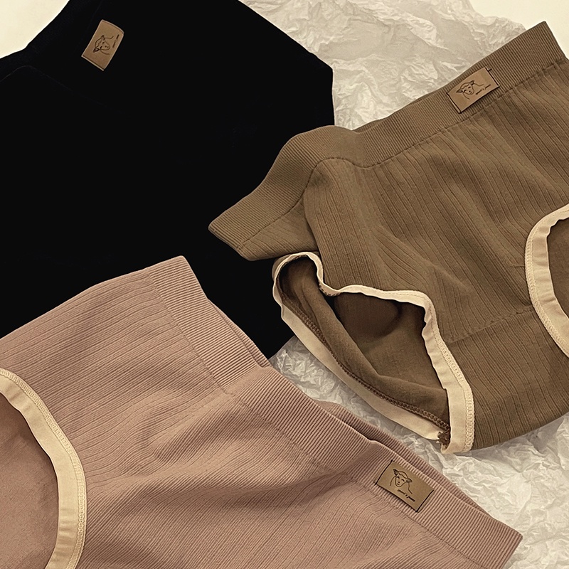 Quần Lót Cotton Lưng Vừa Không Đường May Kháng Khuẩn Thoải Mái Cho Nữ
