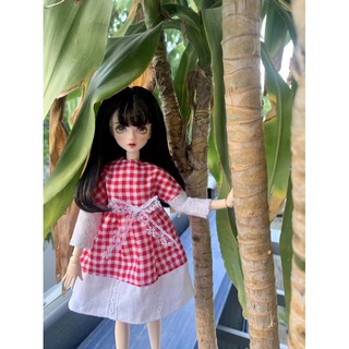 Váy caro trắng đỏ size xinyi,blythe,ob,barbie