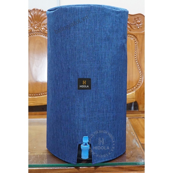 ÁO TRÙM BÌNH NƯỚC KHOÁNG có vòi C.-FULL-01 B2M