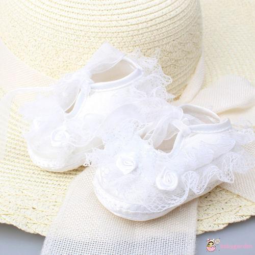 Giày em bé kiểu dáng công chúa xinh xắn