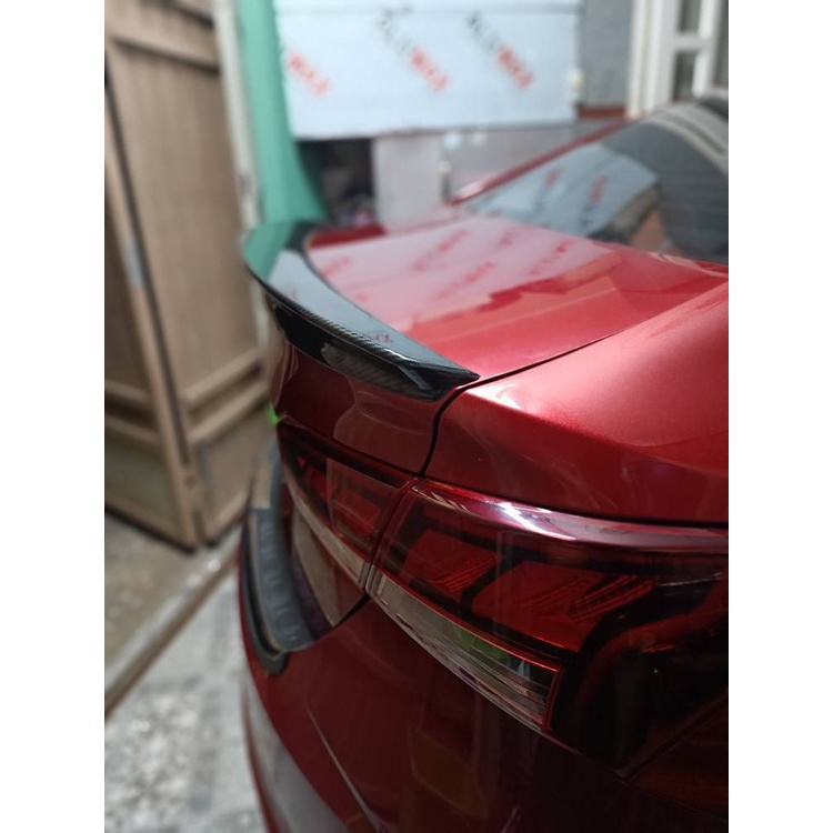 Đuôi gió liền cốp xe Hyundai Accent đời 2018 2020 2021 2022 2023 sơn sẵn màu CACBON cao cấp