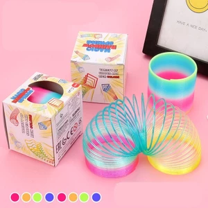 Đồ Chơi Lò Xo Cầu Vòng Ma Thuật 7 Màu đường kính 6.5cm