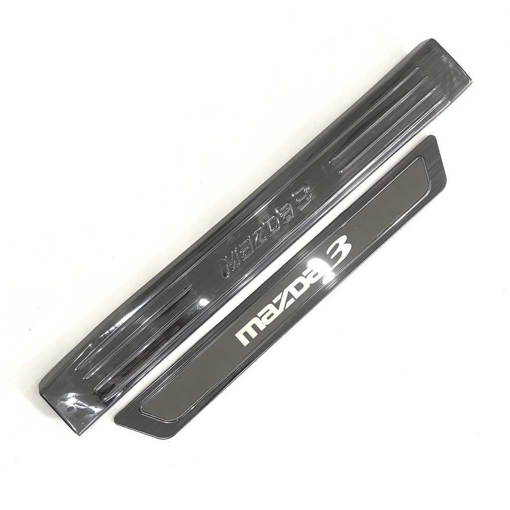 Ốp bậc cửa, nẹp bước chân trong, ngoài xe Mazda 3 2016 - 2022, 2023, 2024 titan phay xước cao cấp