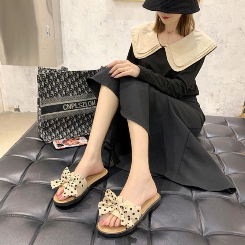 Giày Sandal Nữ Ruy Băng Màu Bạc Luật Sư