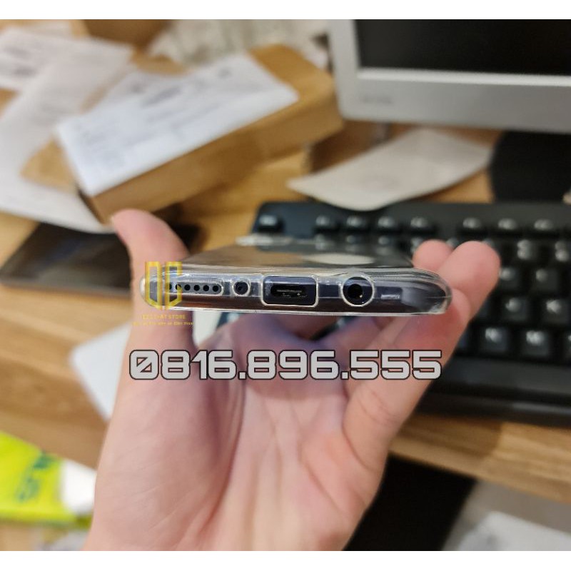 Ốp dẻo trong bảo vệ Camera Vsmart Live 4