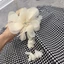 Váy kẻ thụng phối hoa nổi