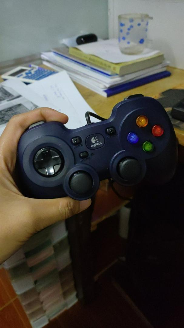 Chi tiết Logitech F310