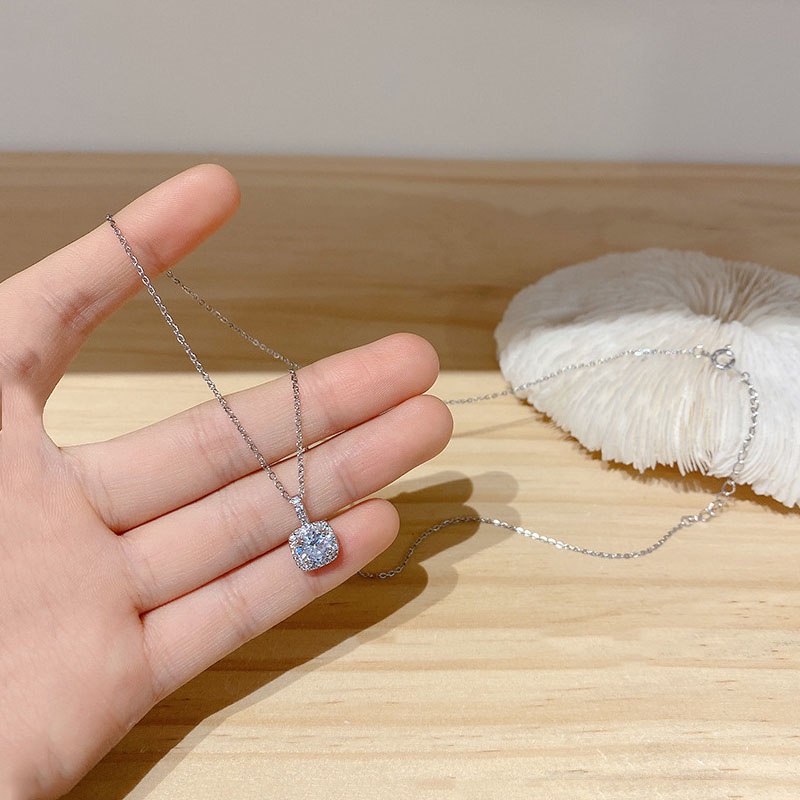 Vòng Cổ Choker Bằng Titan Đính Đá Zircon Đơn Giản Sang Trọng