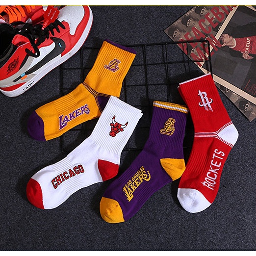 Vớ LAKERS, CHICAGO cao cổ Nam Nữ phong cách bóng rổ, thể thao, năng động.