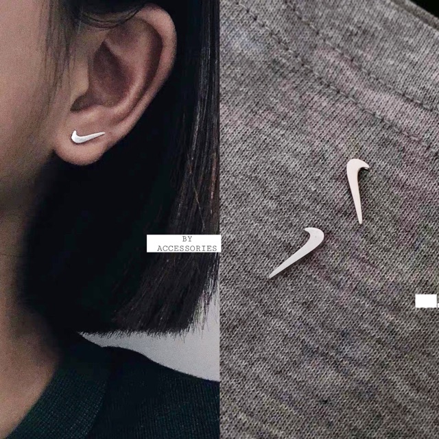 Bông tai titan unisex ký hiệu dấu tick không gỉ