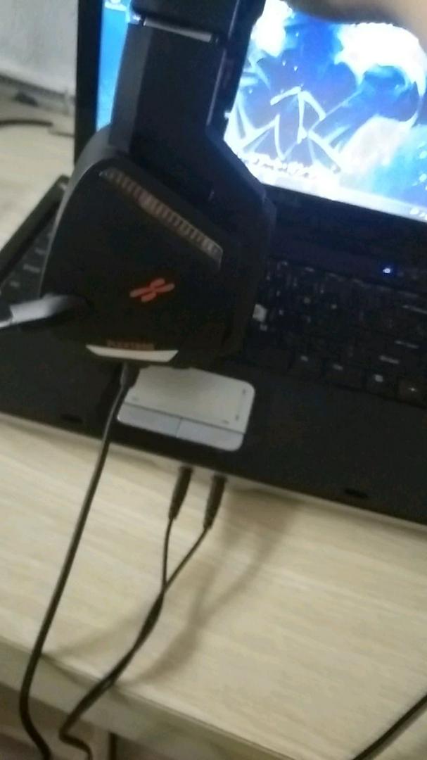 Dây jack 3.5mm của Plextone G800