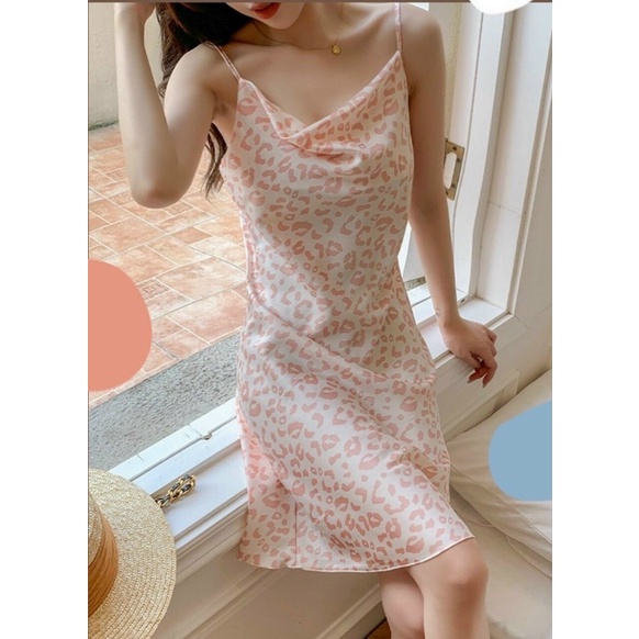 Váy ngủ lụa hai dây cổ đổ cao cấp Đầm mặc nhà sexy quyến rũ