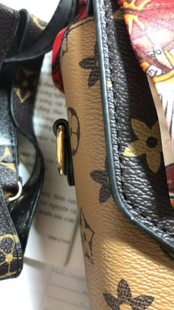 Túi đeo chéo hiệu Louis Vuitton Nâu LV16 - LOUIS KIMMI STORE