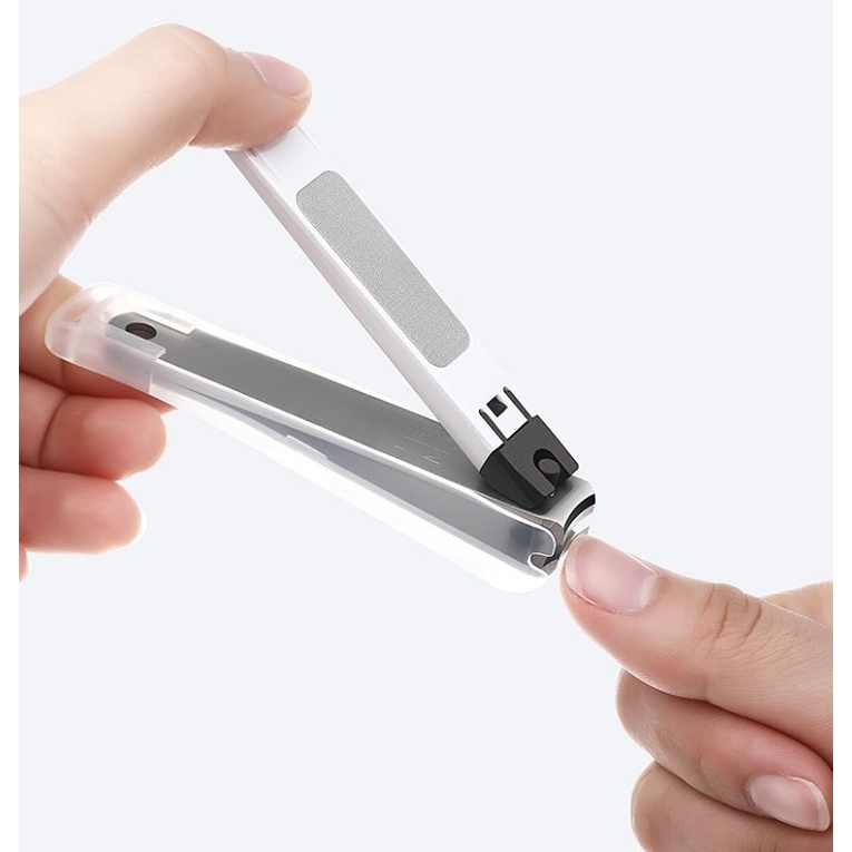 Bấm Móng Tay Kai Razor KE0108 - 37411 (Màu Trắng)