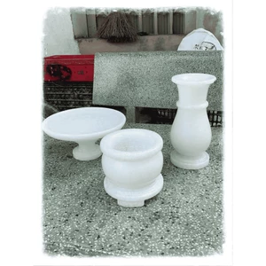 Bộ Lư Hương, Bình Hoa, Dĩa Trái Cây Đá Nguyên Khối Dùng Để Thờ Cúng Tinh Xảo