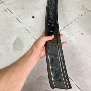 Ốp chống trầy cốp trong, ngoài xe Kia Soluto 2018 - 2021, 2022, 2023, 2024, 2025 Vân TITAN phay xước cao cấp