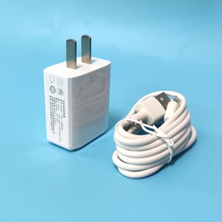Bộ sạc Baseus CCDX-A02 cổng LaiNing max 2A, dây dài 1m, truyền dữ liệu (Trắng)