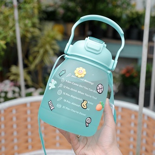 Bình đựng nước Greeninterior 1300ml có ống hút kèm dây đeo và có quai cầm tiện lợi, cốc đựng nước cute Màu Xanh Dương