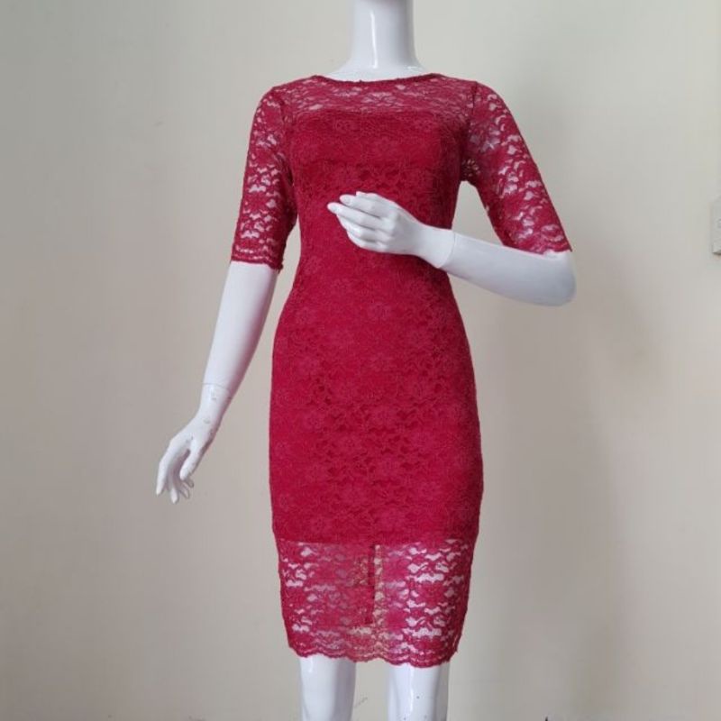Đầm Zerasy body tay lỡ màu đỏ đô