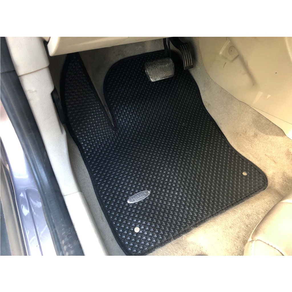 Thảm lót ô tô KATA cho xe Ford Focus (2013-2025)- Khít với sàn, Chống thấm, Chống trơn, Không mùi, Không ẩm mốc