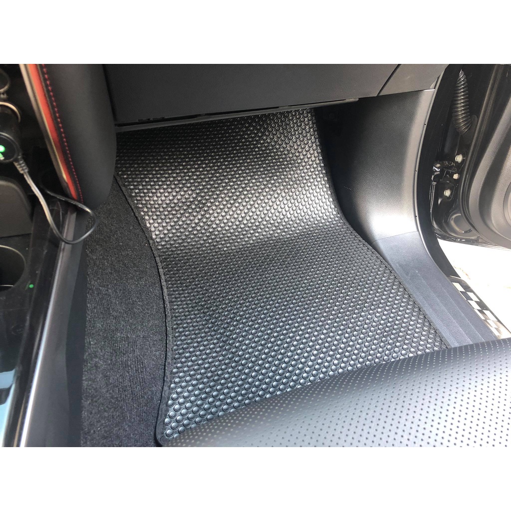 Thảm lót ô tô KATA cho xe Toyota Fortuner (2017 - 2025) - Khít với sàn, Chống trơn, Không mùi, Không ẩm mốc