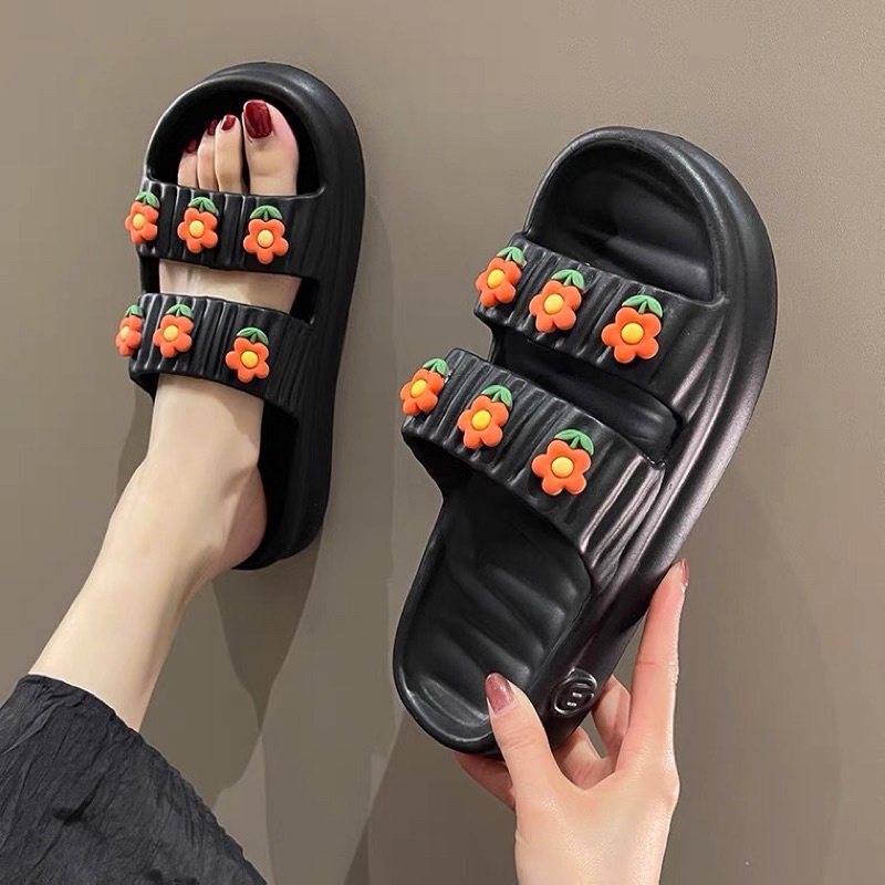 Dép đế bằng kiểu dáng mới
