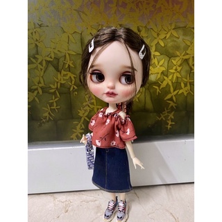 Set áo trễ vai váy jean dài size blythe,xinyi,barbie