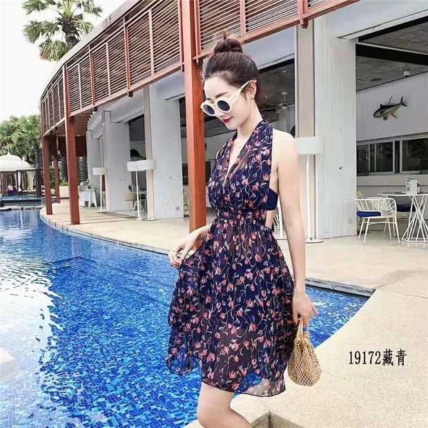 (XẢ LỖ )Set bikini có áo nâng ngực váy choàng ngoài họa tiết siêu xinh