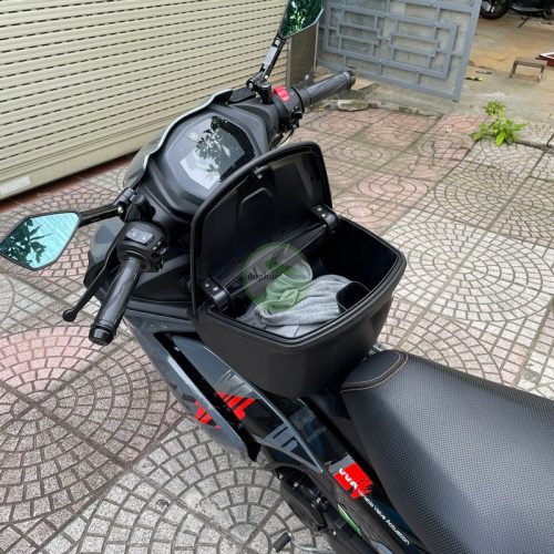 THÙNG GIVI G11N GẮN CHO XE EXCITER 155 - CHÍNH HÃNG