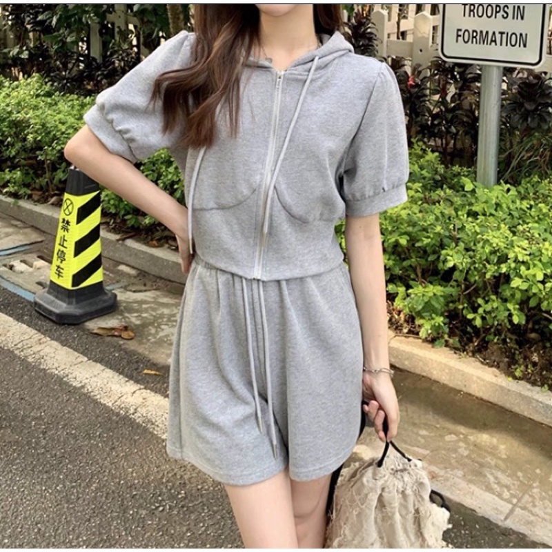 Set croptop cá tính nhiều màu sắc
