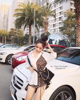 Áo sơ mi fom dài phối màu cá