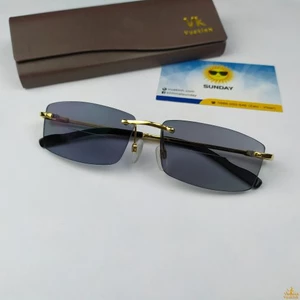 Kính lão 2 tròng đổi màu titanium TT58
