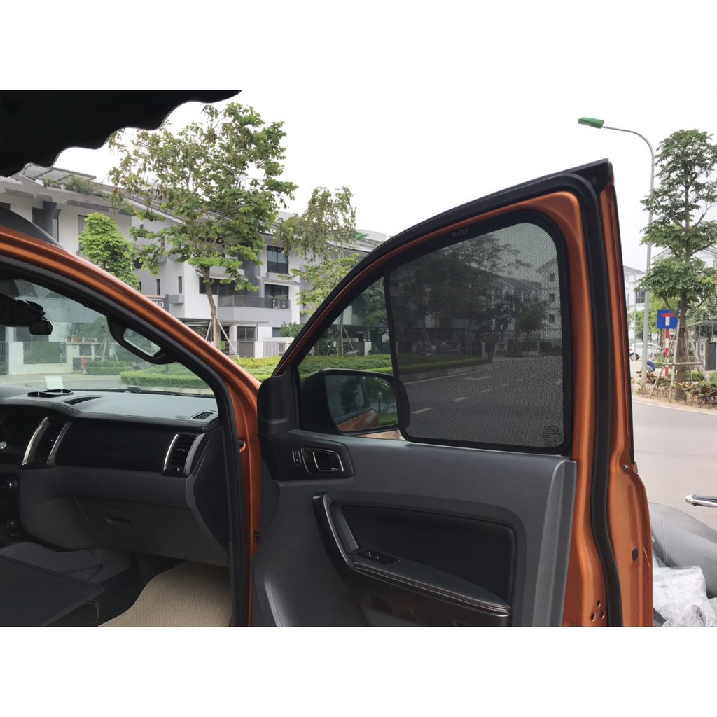 Rèm che nắng ô tô Toyota Cross 2020-2026, che nắng hút nam châm theo xe, bộ 4 cánh. Hàng tốt