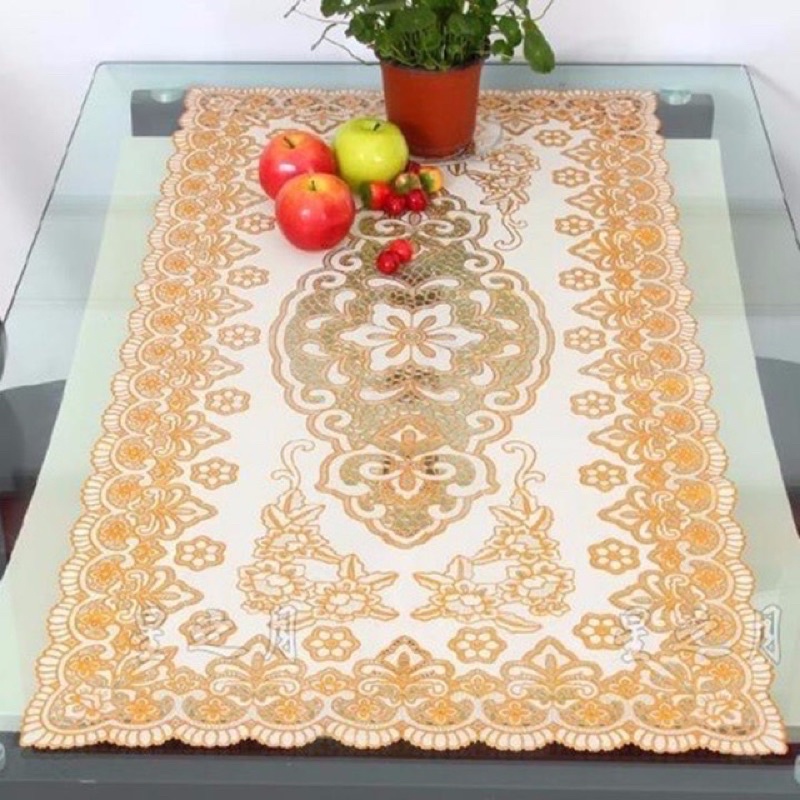 Khăn trải bàn siêu sang