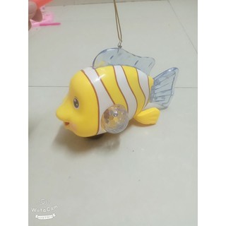 Lồng đèn trung thu cá cảnh chất liệu đẹp cho bé