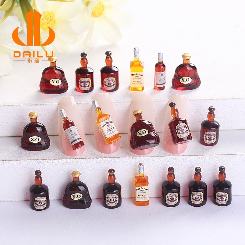 Charm các loại vỏ chai, cá tính , độc lạ trang trí móng