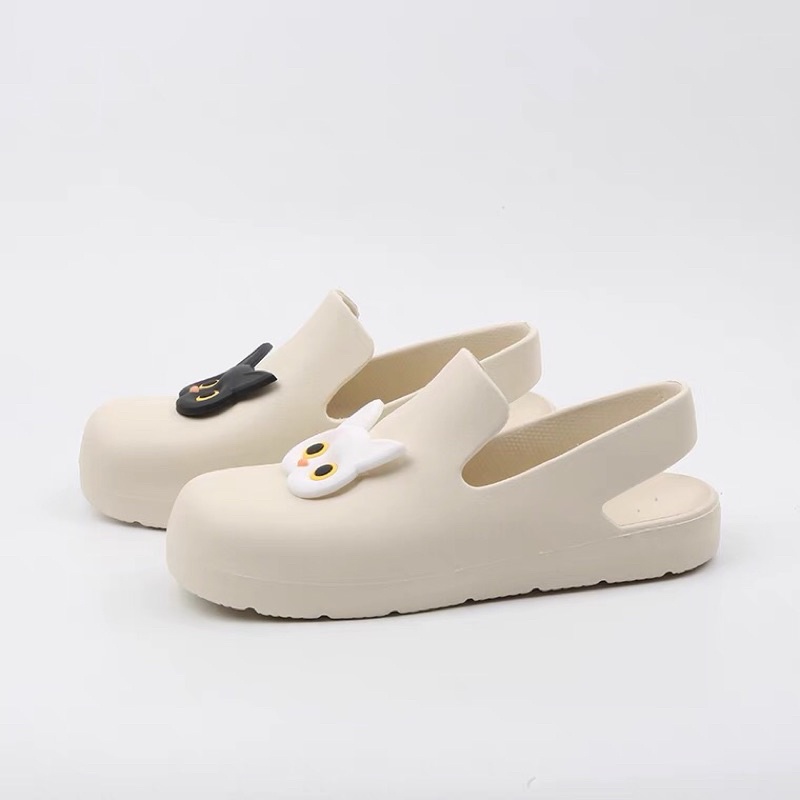 Sandal sục nữ đi mưa chống trơn trượt